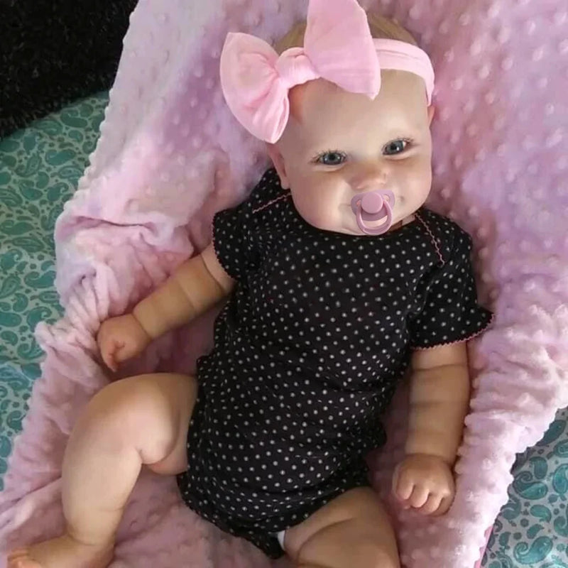 Boneca Reborn Bebê Olivia – Pele 3D detalhada e olhos expressivos que encantam
