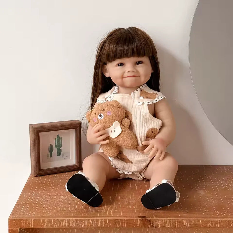 Boneca Reborn Bebê Laura – Sorriso encantador e pronta para um banho divertido