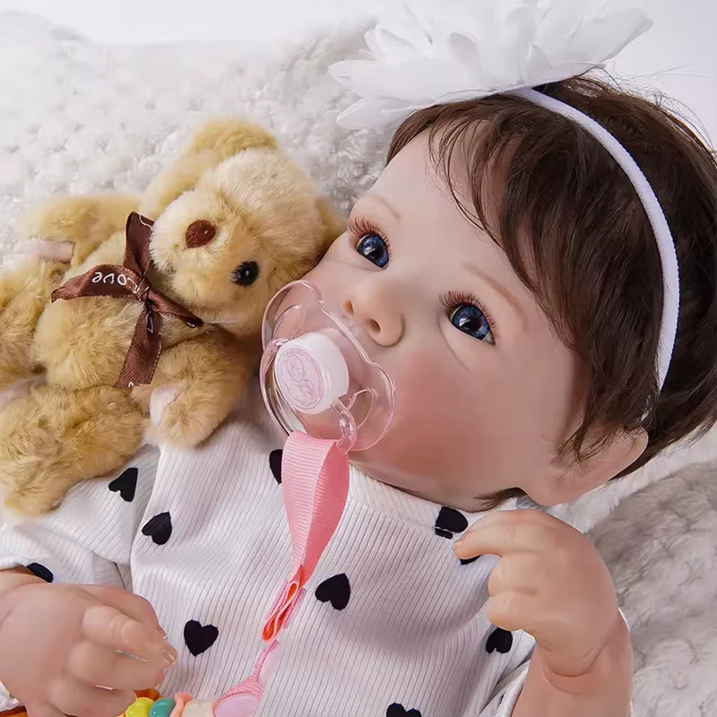 Boneca Reborn Bianca – Realismo encantador com fios enraizados e olhar marcante