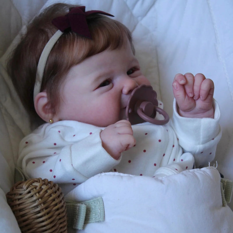 Bebê Reborn Vivienne – Aparência real e expressão doce como um bebê de verdade